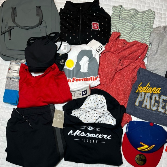 NWT Wholesale Lot of 23 Team & Athletic Apparel and Accessories- Lot 183 - Picture 5 of 7